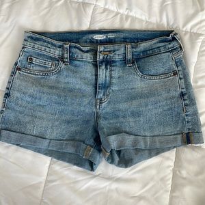 Old Navy Boyfriend Denim Shorts 3’